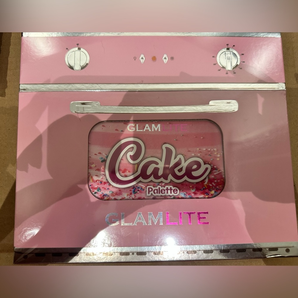Glamlite Cake Pqlette BNIB